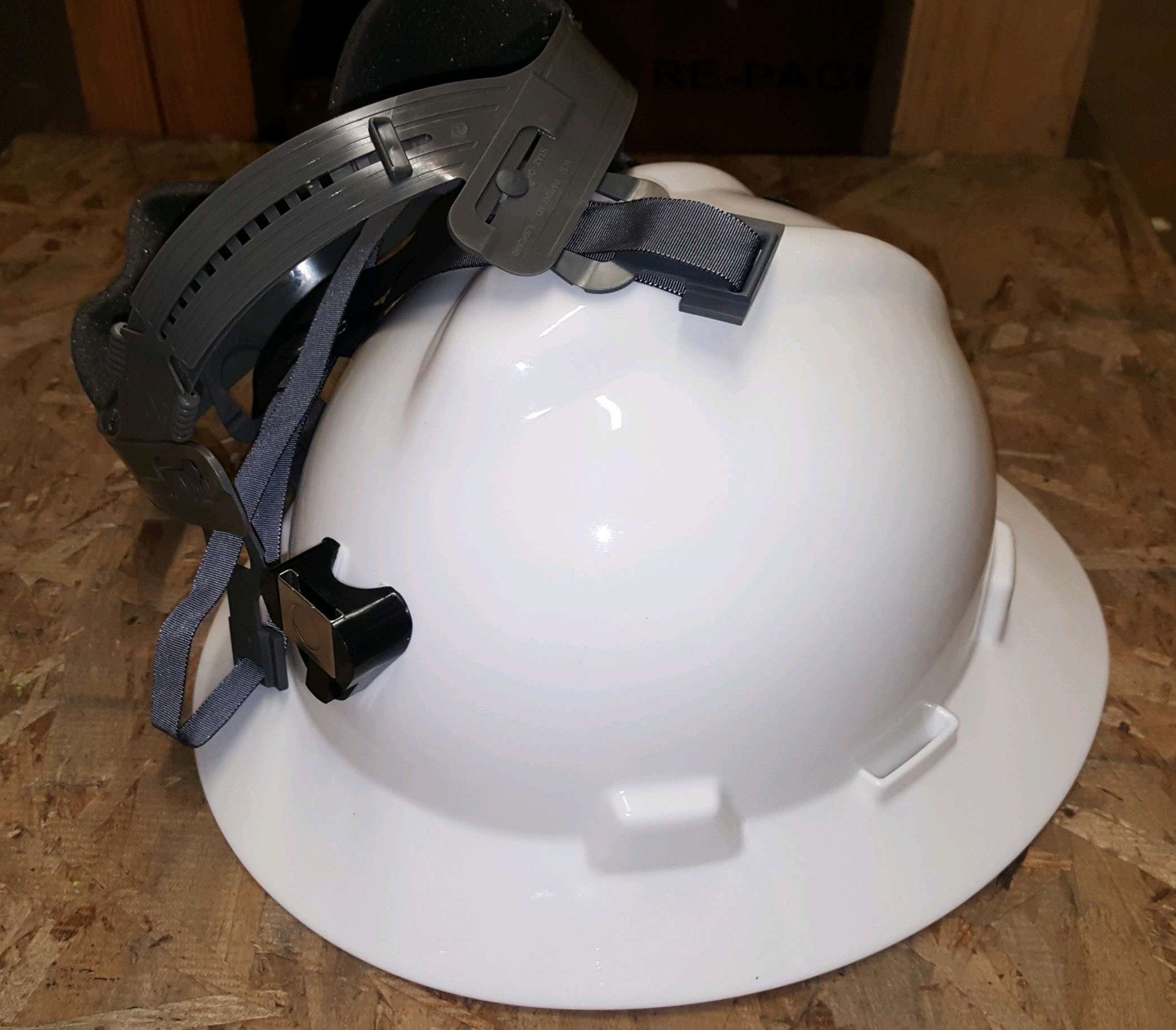 MSA Skullgard Butte Full Brim Hard Hat With Lamp Bracket & Cord Holder - Brown, Pinlock Suspension - MSA460389 - Made In USA